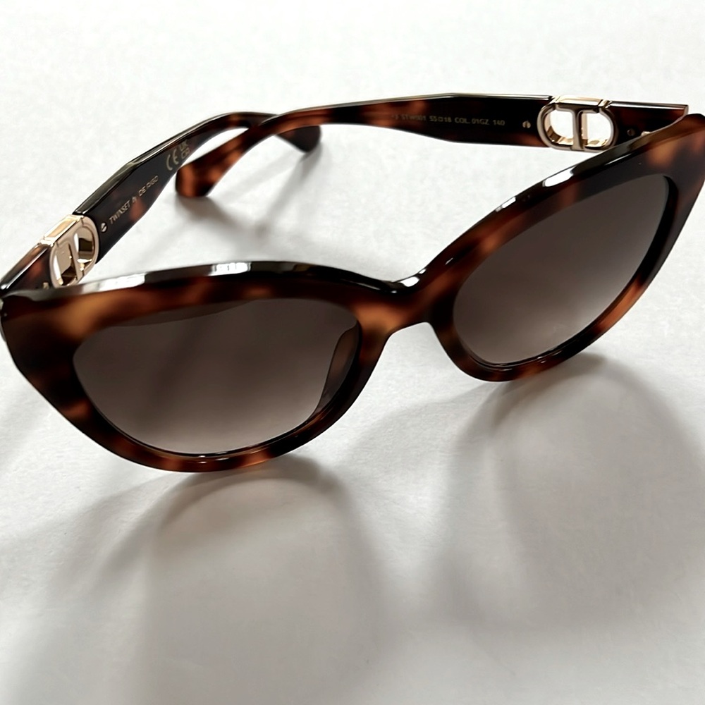 TWINSET MILANO TORTOISE CAT-EYE SUNGLASSES
